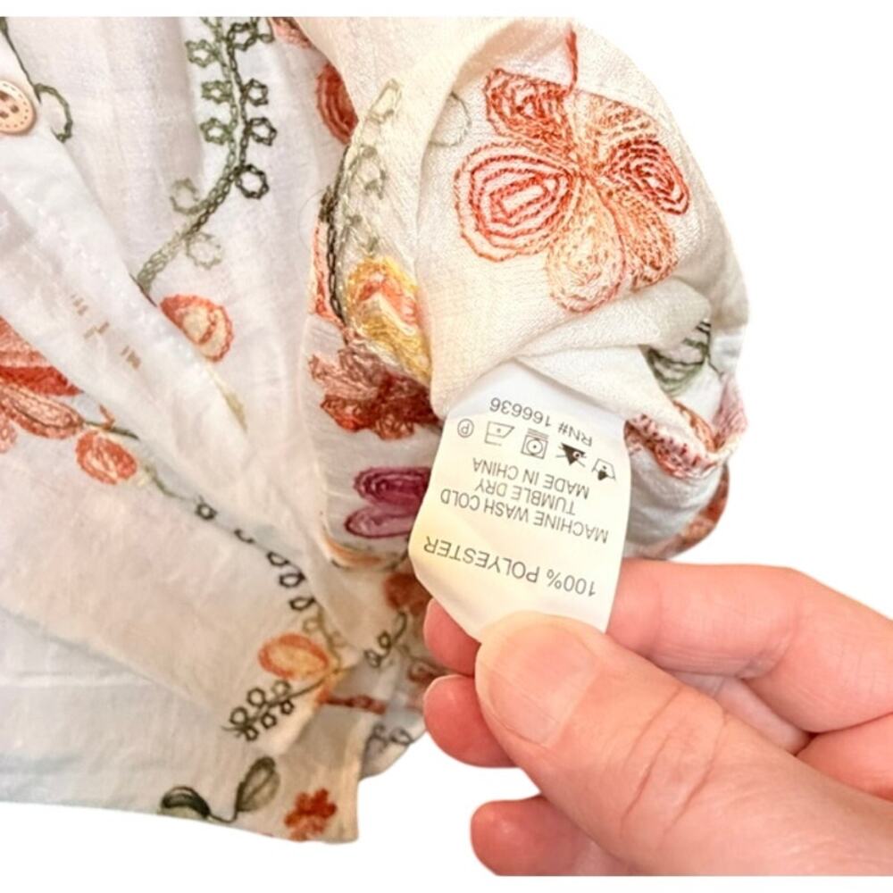 Kindred Anthropologie Size 2X Bohemian Boho Embroidered White Floral Blouse - Picture 5 of 8